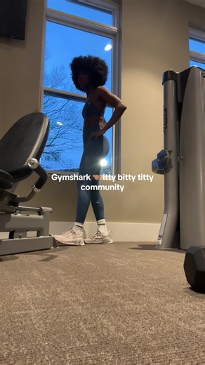 Have me staring at the mirror all through my workout #gymtok #gym