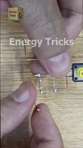 Electronic Project for Beginners Simple Circuits Using Basic Electronic Components #shorts