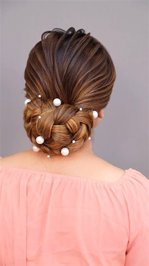 Low Bun by Pylptelhairstylist #shots