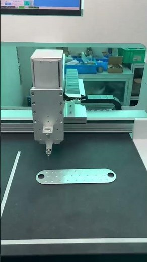 Vision-Guided Automatic Glue Dispensing Machine,built for high-precision and stable automated gluing