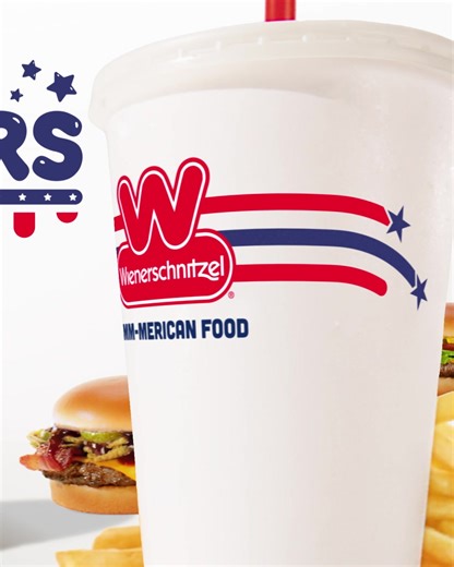 Our new All-American Burgers come in three delicious flavors– Deluxe, Jalapeño BBQ Bacon and Chili Cheese! | Wienerschnitzel