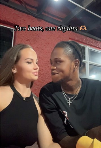 Discovering Couples' Synergy in Rhythm and Dance