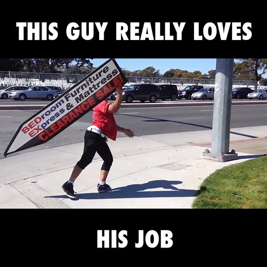 I still have no idea where the clearance sale is... 󾌴󾌴 | LADbible