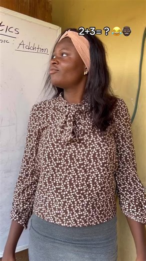 Discover the Hilarious Maths Lesson: 2 2 is 4, but what's 2 3?