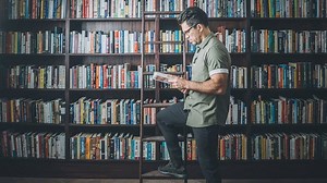 165K views · 1.1K shares | We Live In A World Where Common Sense Is No Longer Common | Tai Lopez | Facebook