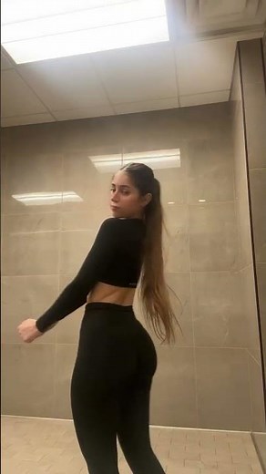 OMG SHE IS SO HOT! EMAR BB #tiktok #tiktokgirls