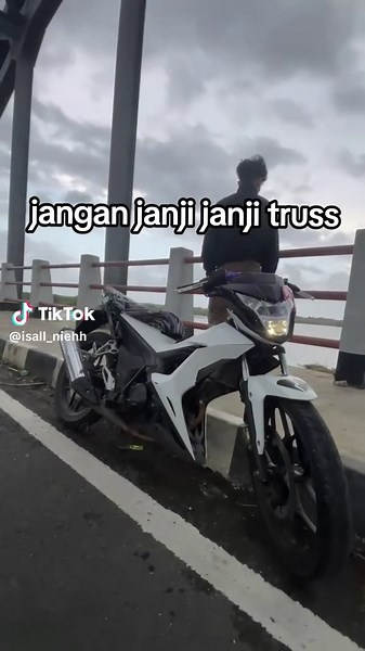 Sabar Dulu Ya! Nanti Bapa Belikan Sesuatu Spesial