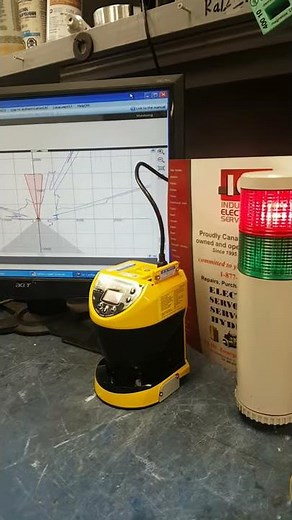 TEST RUN - Keyence Laser Scanner - SZ-16V