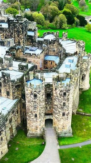 Alnwick Castle: England’s Real-Life Hogwarts 🏰 #Alnwick #castle #drone #travel #Harrypoter #history