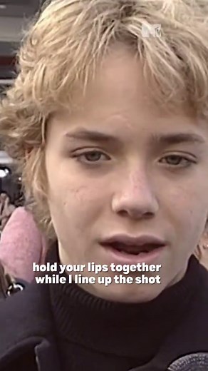 Jeremy Sumpter Reflects on Peter Pan Kiss Scene