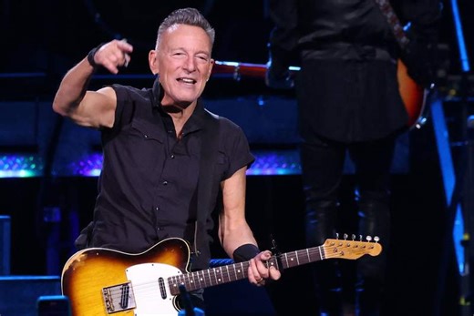 Bruce Springsteen Smash Hit Appears in Ad Fighting Trump Executive Order