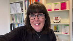 ⏰ Join us live on the 7th of June at 13:00 BST for the first practical Jolly webinar! This fun session will explore the use of egg boxes for multiple craft activities. We will demonstrate how to make a host of items, including flowers and creatures, in order to provide you with plenty of ideas to take away and try at home and in classrooms. 📌 Register for free here: https://buff.ly/3OCRCXa #JollyWebinars #jollyphonics #classroomactivities #parentsofinstagram | Jolly Learning