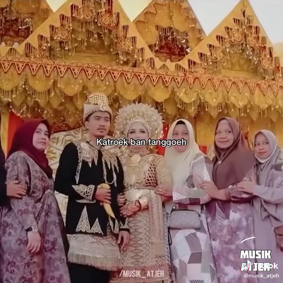 Lagu Aceh Meusandeng Dua oleh Riza