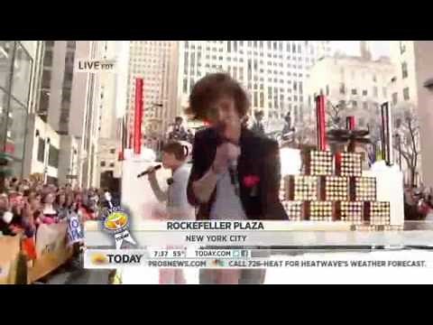 One Direction - What Makes You Beautiful - Live on the Today Show