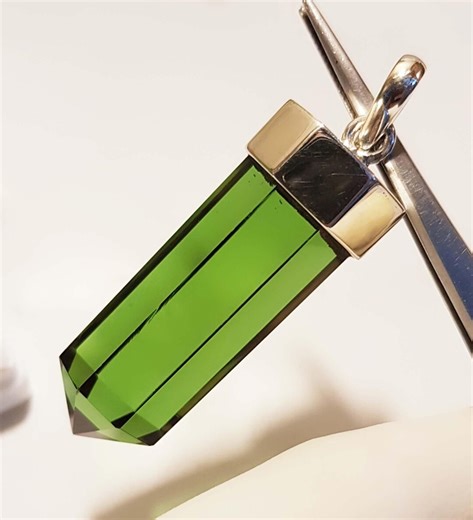 136ct Color Changing Zultanite Gemstone 100% Silver Pencil Pendant - India - Etsy