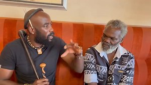 It is Refreshing to see like minded people who are driven by the Spirit of unity and Ubuntu converging to discuss issues that are critical to iSizwe ,uThando , uBumbano lokuzazi njengeSizwe . Mbuso khoza and Chief Dakamela benxusa iZizwe Zonke to come together to celebrate ubuntu bethu in the upcoming Imiklomelo kaDakamela, which will take place at Nkayi on the 3rd to the 6th of April #ezratshisa4life #ubuntuyiSintusethu #imiklomelokaDakamela2026 #iJaduleAfrika #MbusoKhoza Mbusi Dakamela | Ezra 