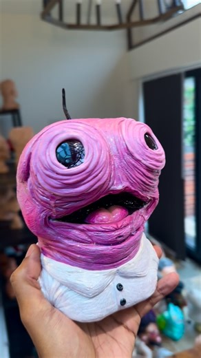 Pierre Santos on Instagram: "PIM GETS EYE SUGERY ▪️👄▪️ send me a DM if you’d like a character 🫧🫧🫧🫧 #fyp #foryou #mrfrog #smilingfriends #adultswim #cartoon #cartoons #smilingfriendspim #smilingfriendsfanart #smilingfriendscharlie #pim"