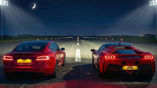 Tesla Plaid vs 1,000 HP McLaren 720S