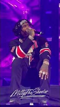 Moneybagg yo performs Wockesha live in concert