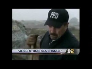 TOM SELLECK :ONE ON ONE INTERVIEW WITH MAGNUM PI