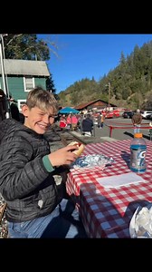 If you’ve never been to the Cazadero Christmas parade, you gotta check it out. | Russian River Living