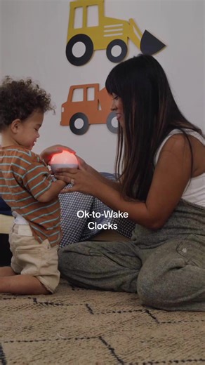 Have you used an OK-to-Wake clock with your toddler? It’s not too late to start now! That visual signal can really help your toddler stay in bed during those early mornings and know when it’s time to wake up!⁣ ⁣ Just remember:⁣ 🚦Green means “Go!”⁣ 🚦Red means “Bed!”⁣ ⁣ What questions do you have about OK-to-Wake clocks? How can I help?⁣ alarm clock for kids | toddler alarm clock | sleep training clock | toddler waking early | toddler getting out of bed | toddler sleep help
