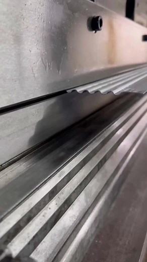 Bending die design and checking. ...... ......#pressbrake#pressbrakes#sheetmetal#sheetmetalpro#panelbender#sheetmetalbending#lasercutting#metalworks#sheetmetalbending#laserwelding#sheetmetalbending#pressbraketooling#pressbraketoolings#bendingtool#cncpressbrake#tools#fabrication #metalworking #sheetmetal #sheetmetalfabrication #manufacturing #industryequipment#bending #brakepress #groovebending#minipress#tranyond #bendingmaster
