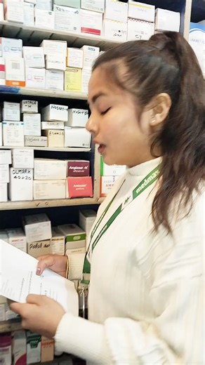 Community pharmacists are the first point of care for many patients 💊❤️ Our Community Pharmacist Training (CPT) equips pharmacists with practical skills, confidence, and compassion to deliver better patient-centered care. 👉 Join the training and make a real difference in your community! Contact us at: Ph. no: 9709113671, 9709113673, 9709113675 Email: medmaxpvtltd75@gmail.com Address: Kathmandu-16, Machhapokhari Buddha Mall #fyp #pharmacist #training #empowerment #CommunityPharmacy