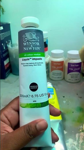 What is Liquin Impasto Oil Medium?