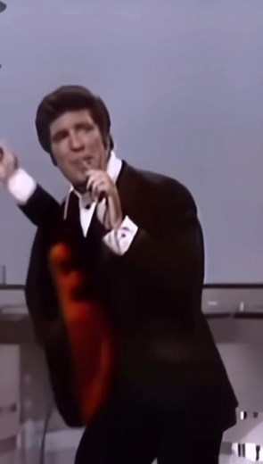 Tom Jones - Proud Mary Live Performance Highlights
