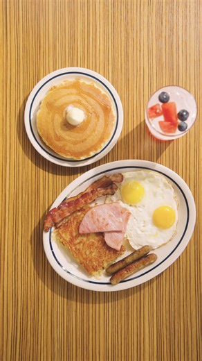 Taste first, pic later | IHOP