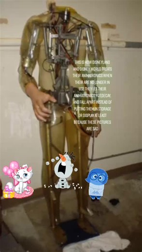 this is what happens to Disney animatronics when they are no longer in use they decay,rot, and fall apart of over time