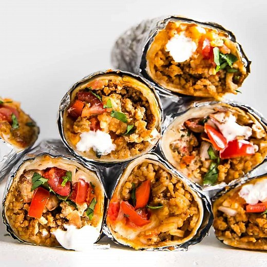 114K views · 112 reactions | EASY MINI BURRITOS are packed with ground chicken, pinto beans, Pico de Gallo and flavorful Mexican rice. A classic burrito that is ready to show your tastebuds the next level. These Mini Burritos will leave you wanting more!  HERE: https://therecipecritic.com/easy-mini-burritos/ #ad | The Recipe Critic | Facebook