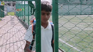 12 reactions · 4 comments | Looking  for a Cricket Kit Bag? Cricket kit bag for kids with adjustable and cushioned shoulder straps to comfortably carry their full kit. Easy to carry with one bat sleeve, a bottle holder, and a front zipper to carry personal items like keys, mobile, etc. Buy here - https://www.decathlon.in/p/8590137/pl... #DecathlonDelhi #KheloDelhi #Sportstories #decathlonindirapuram #FLX #Cricketlove #decathlonsportsindia #cricket | Decathlon Sports India | Facebook