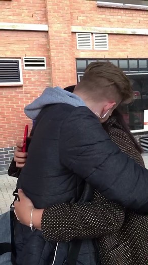 First Kiss With My Boyfriend - Romantic Long Distance Relationship Story