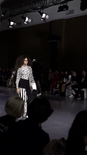 We're counting down the days 'til the return of #BENCHFashionWeek and we're thrilled to share with you the official line-up of top-tier Filipino designers and global brands of this year's most awaited fashion show! 🇵🇭 📅 Sept. 30 (Friday) Human x Jenni Contreras Cotton On Antonina Strong Village 📅 Oct. 1 (Saturday) Urban Revivo Kashieca x Lucy Torres-Gomez Martin Bautista 📅 Oct. 2 (Sunday) Bench x Lesley Mobo You can watch #BENCHFashionWeek2022 in real-time via Facebook LIVE and other BENCH'