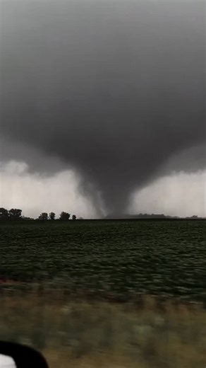 chasing a weak tornado near St James, Minnesota on 8-5-2024 | Michael Marz