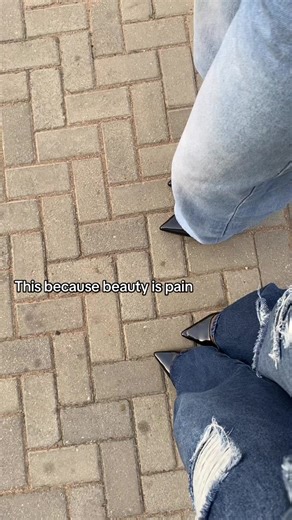 How many inches heels can u walk on?? I walked on 4 inches with my friend@𝓙𝓪𝓷𝓮🎀💫📸 Omo the painnn😂 but beauty is pain #heels#internationaltrend#futo#fyp#goviral