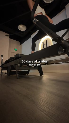 back on the xformer for day 9 of this month’s 30-day pilates challenge! @honorpilatesstudios is the perfect mix of mood, music & making you worrrk 🫶🏼 #pilatesclass #pilateschallenge #workoutclass #workoutchallenge #fyp