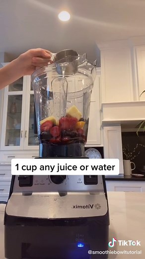 ☆ açaí bowl ☆ sorry that the music cut off!! #firstvideo #fyp #foryoupage #acaibowl #smoothiebowl #viral #aesthetic