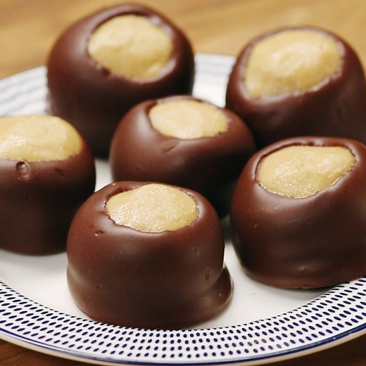 24K views · 115 reactions | No-Bake Chocolate Peanut Butter Balls (Buckeyes) RECIPE: https://tasty.co/recipe/no-bake-chocolate-peanut-butter-balls-buckeyes | Tasty UK | Facebook