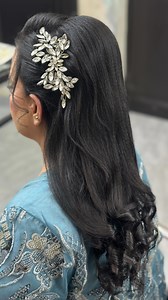 Elegant Open Back Comb with Soft Curls ✨💇‍♀️ Get that perfect glam look with soft curls paired with a stylish open back comb! 🌟 Ideal for weddings, parties, or any special occasion. Sleek, elegant, and totally Instagram-worthy! 💫 #OpenBackComb #SoftCurls #HairstyleGoals #HairInspo #ElegantHair #GlowUpHair #EasyHairstyle #HairVibes #HairstyleIdeas #HairTutorial #VibrantHair #TikTokHair #InstaHair #HairMagic | Lashes Beauty Parlour