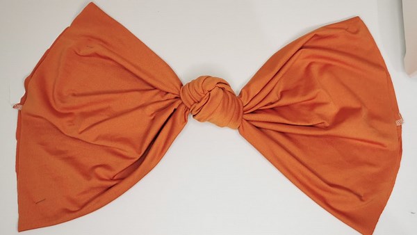 Elegant Bow Cutting and Sewing with Minimal Fabric