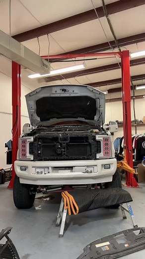 #greenscreenvideo 250 rebuild starts NOW😮‍💨 #fyp #trucks #rebuild #northcarolina