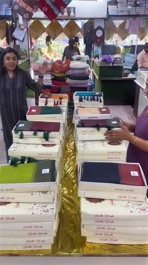 SREEKUMAR TEXTILE BOUTIQUE 100 K on Instagram: "Whatsapp 9446445295 for online shopping. Orders only through whatsapp All over fast delivery All whatsapp messages will be replied ⭐️⭐️⭐️⭐️⭐️⭐️⭐️⭐️⭐️⭐️⭐️⭐️⭐️ #alleppey #saree #trending #plainwithborder #sareeofinstagram"