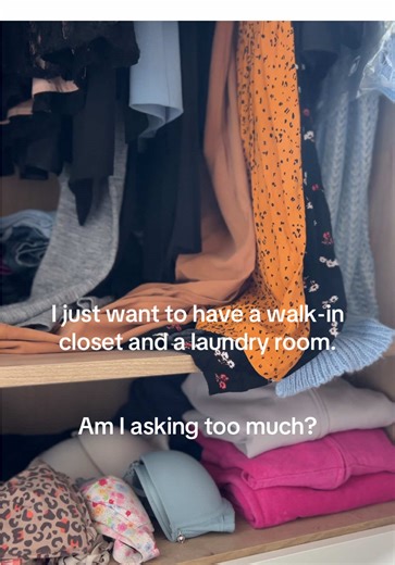 Creating the Perfect Walk-in Closet for Fashion Lovers