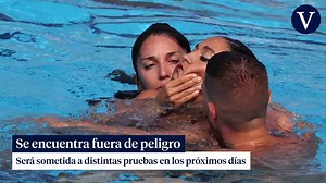 Andrea Fuentes rescata a la nadadora Anita Álvarez tras desmayarse en el agua