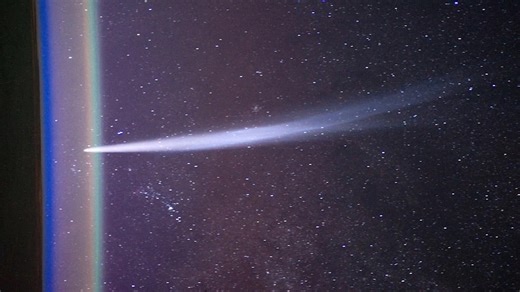 A Great Comet may shine along with meteor showers and bright planets this spring