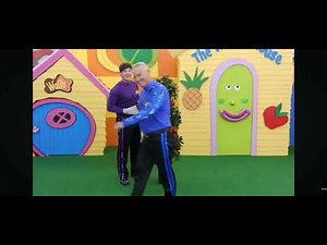 The wiggles adding sound effects to a scene of Anthony and Lachy