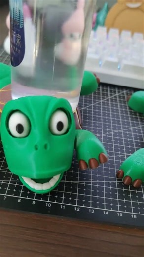 Asian Technology on Instagram: "Watch this incredible 3D-printed turtle coaster come to life! Place your cup on it, and the turtle lifts its head and arms, adding a fun and interactive touch to your table. A perfect blend of creativity and functionality!"
